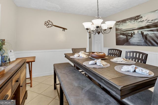 870 College Avenue NW, Conyers, GA 30012