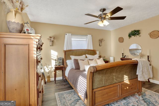 870 College Avenue NW, Conyers, GA 30012