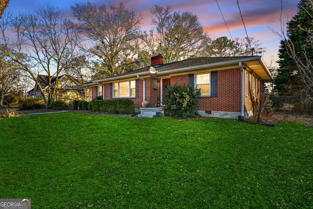 870 College Avenue NW, Conyers, GA 30012