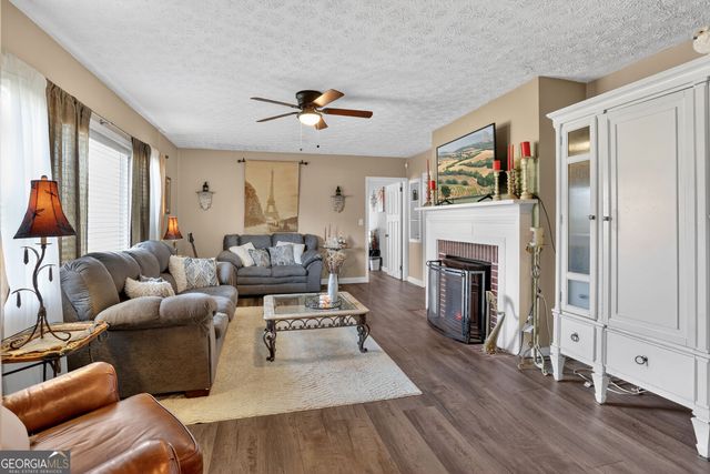 870 College Avenue NW, Conyers, GA 30012