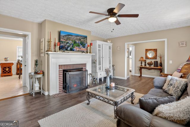 870 College Avenue NW, Conyers, GA 30012