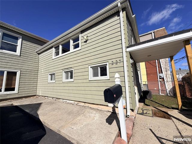 227 Washington Avenue, Hackensack, NJ 07601