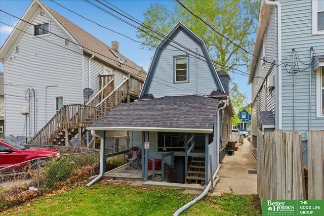 522 N 32nd Street, Omaha, NE 68131