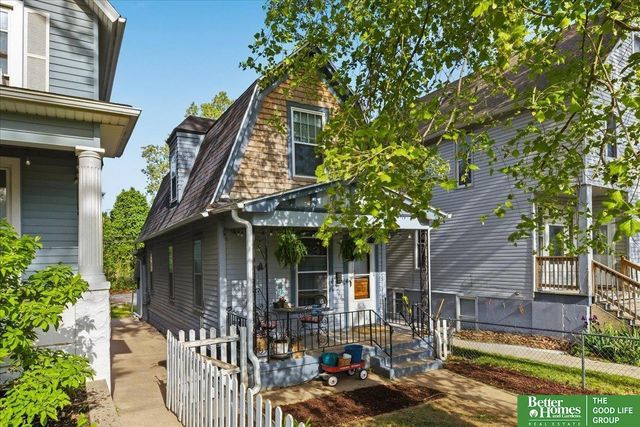 522 N 32nd Street, Omaha, NE 68131