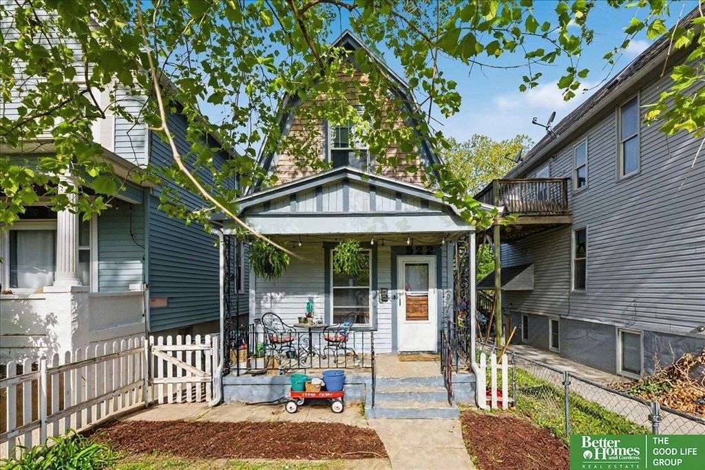 522 N 32nd Street, Omaha, NE 68131