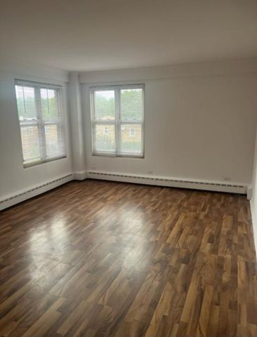 2610 W Berwyn Avenue 308, Chicago, IL 60625