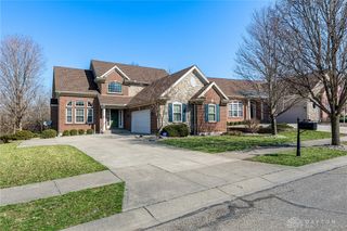 5075 Long Meadow Drive, Franklin, OH 45005