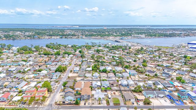 5314 Beach Drive 5314, Panama City, FL 32408