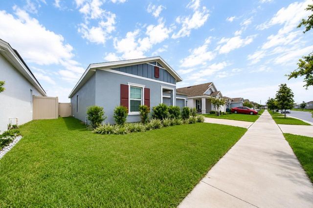 688 SAND PINE LN, Haines City, FL 33844