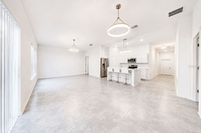 688 SAND PINE LN, Haines City, FL 33844