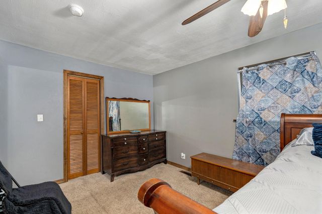 3457 S Carriage Avenue, Springfield, MO 65809