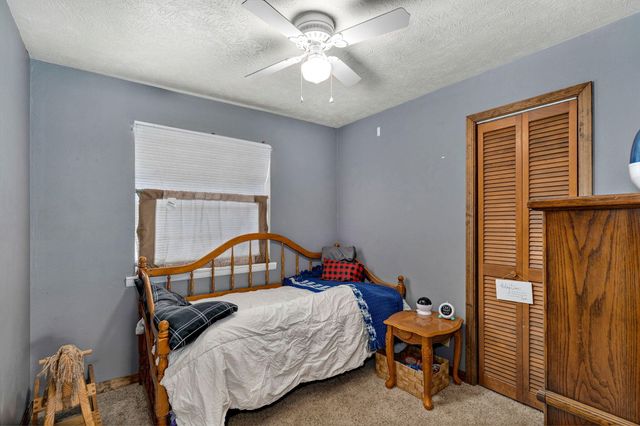 3457 S Carriage Avenue, Springfield, MO 65809