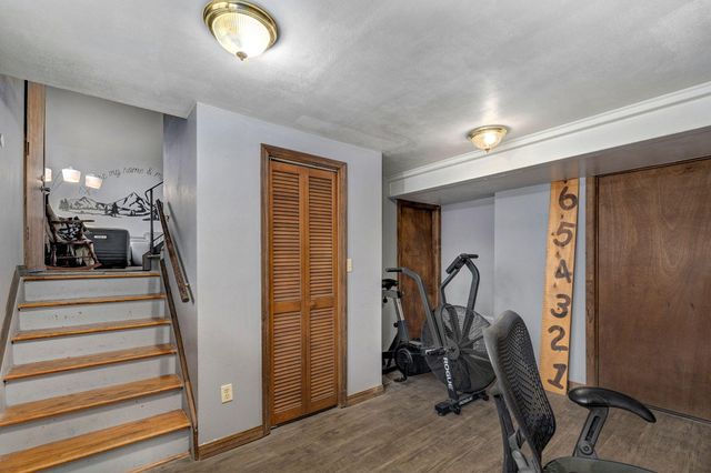 3457 S Carriage Avenue, Springfield, MO 65809