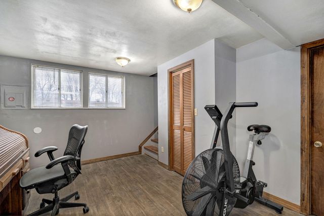 3457 S Carriage Avenue, Springfield, MO 65809