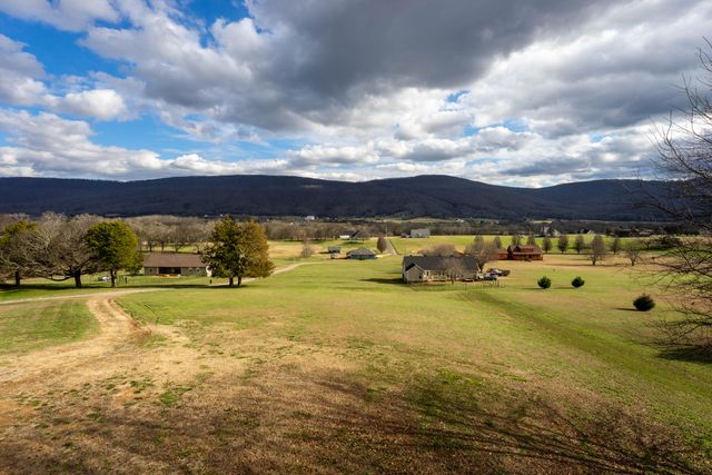 94 Rivers Edge Road, Dunlap, TN 37327