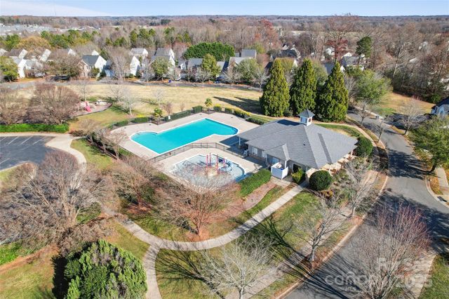 8130 Bridgegate Drive, Huntersville, NC 28078