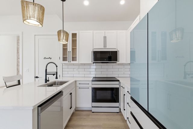 1600 10th Ave N Unit 101, Nashville, TN 37208