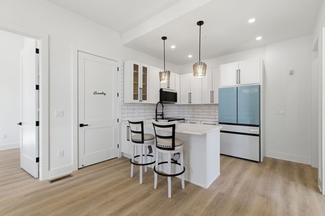 1600 10th Ave N Unit 101, Nashville, TN 37208