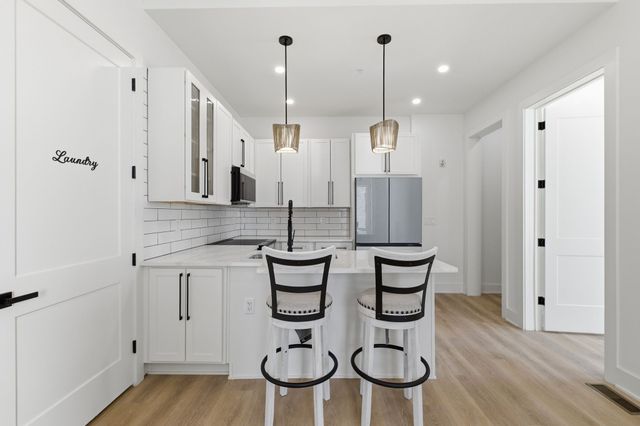 1600 10th Ave N Unit 101, Nashville, TN 37208