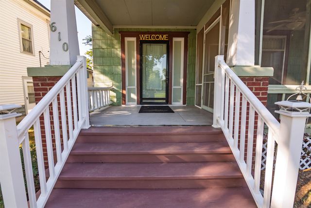 610 State St, Salina, KS 67401