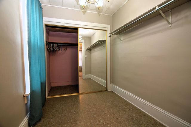 610 State St, Salina, KS 67401