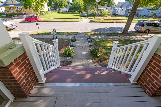 610 State St, Salina, KS 67401