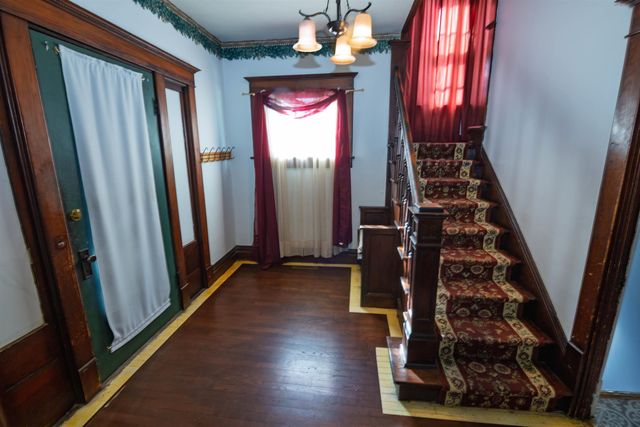 610 State St, Salina, KS 67401