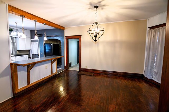 610 State St, Salina, KS 67401