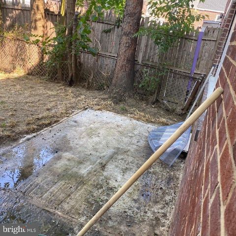 2605 SWARTS ST, Chester, PA 19013