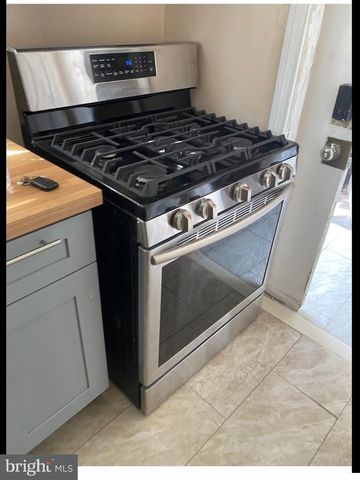 2605 SWARTS ST, Chester, PA 19013