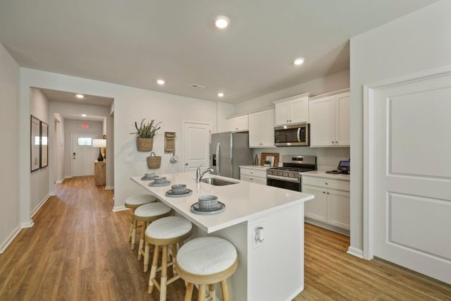 1043 Laurel Oaks Drive, Summerville, SC 29483