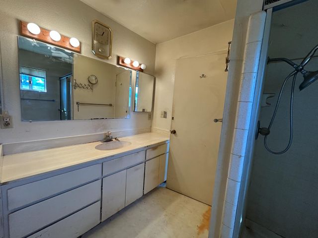 32012 Hartley Road, North Fork, CA 93643