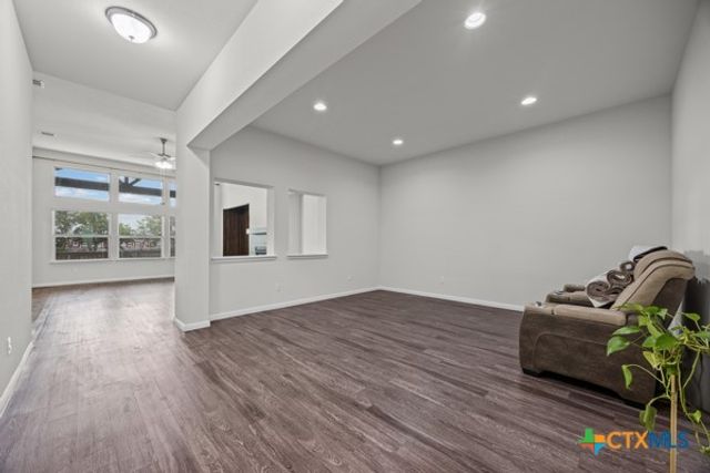 1036 Almeria Bend, Leander, TX 78641