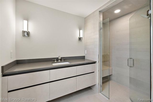 535 Henrietta Street, Birmingham, MI 48009