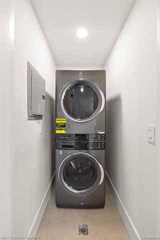 535 Henrietta Street, Birmingham, MI 48009