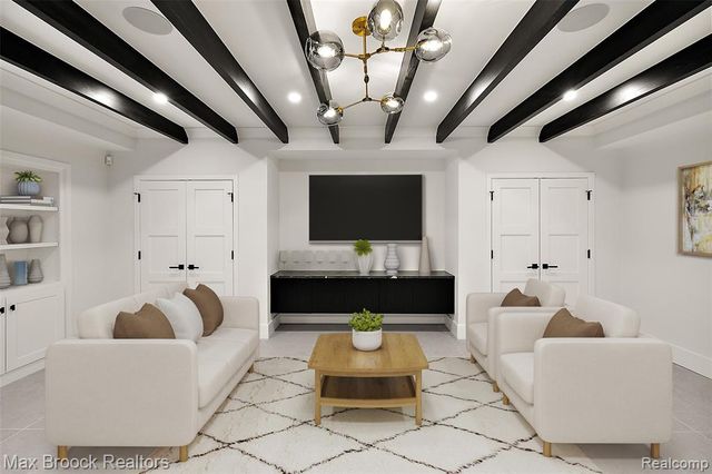 535 Henrietta Street, Birmingham, MI 48009