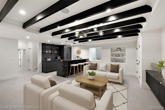 535 Henrietta Street, Birmingham, MI 48009