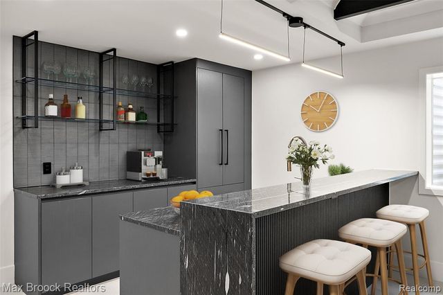 535 Henrietta Street, Birmingham, MI 48009