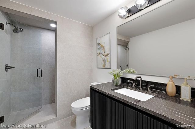 535 Henrietta Street, Birmingham, MI 48009