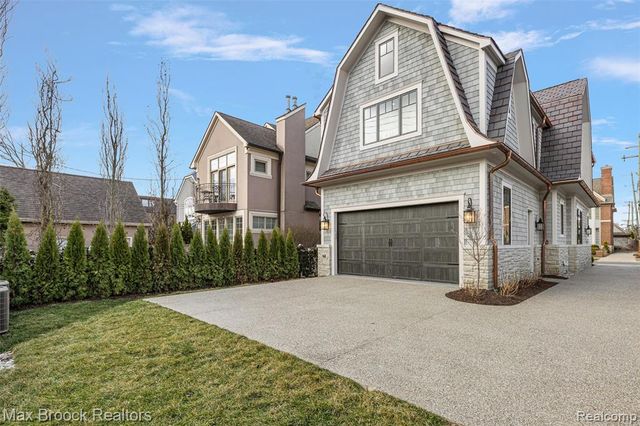 535 Henrietta Street, Birmingham, MI 48009