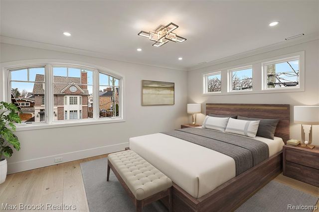 535 Henrietta Street, Birmingham, MI 48009