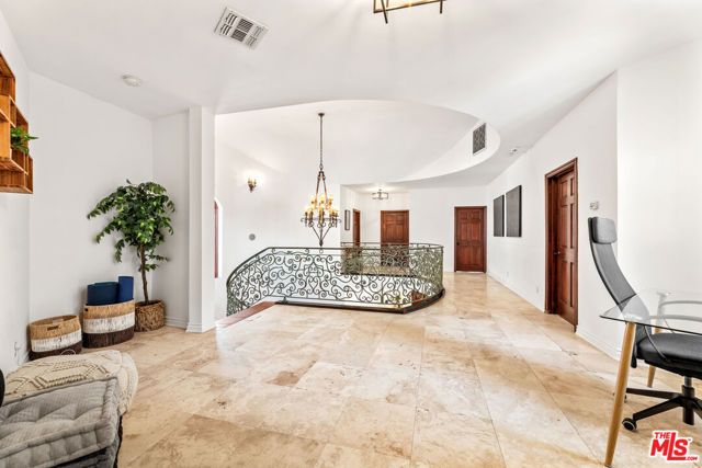 12109 MAXWELLTON Road, Studio City (los Angeles), CA 91604