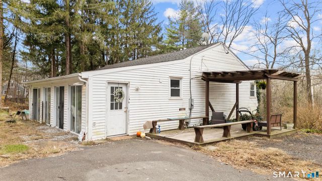 523 Chamberlain Hill Road, Haddam, CT 06441