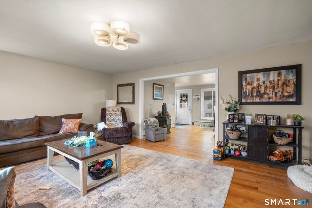 523 Chamberlain Hill Road, Haddam, CT 06441