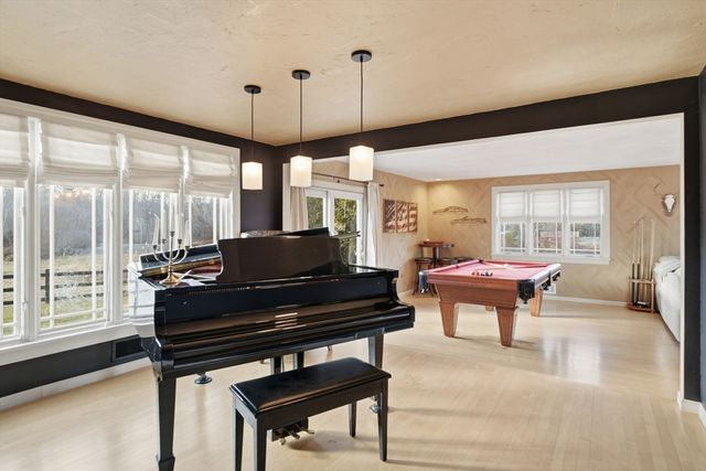 659 Hall Hill Rd, Somers, CT 06071