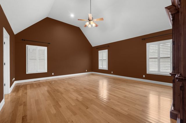 63 Fawn Ln, Paris, TN 38242