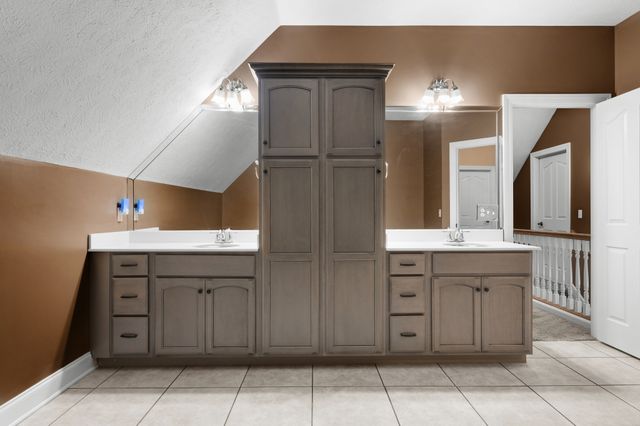 63 Fawn Ln, Paris, TN 38242