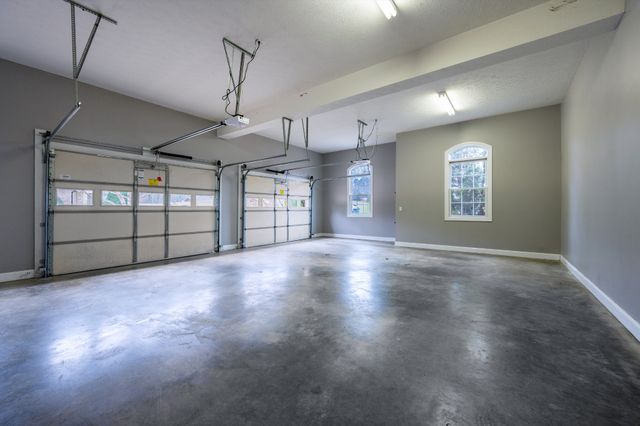 63 Fawn Ln, Paris, TN 38242