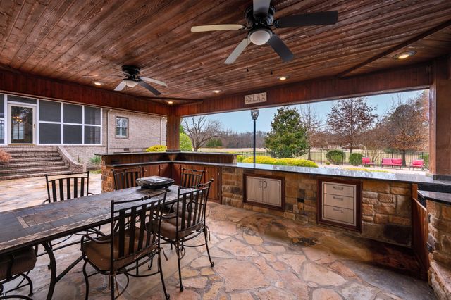 63 Fawn Ln, Paris, TN 38242