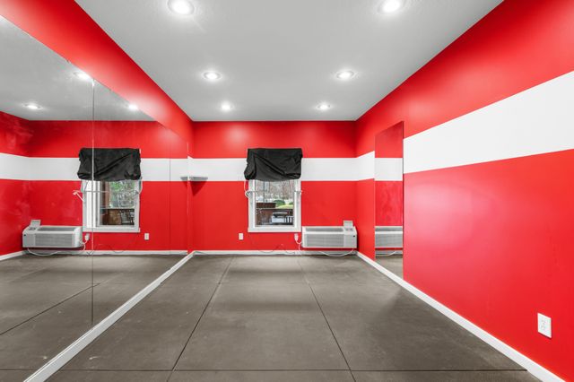 63 Fawn Ln, Paris, TN 38242